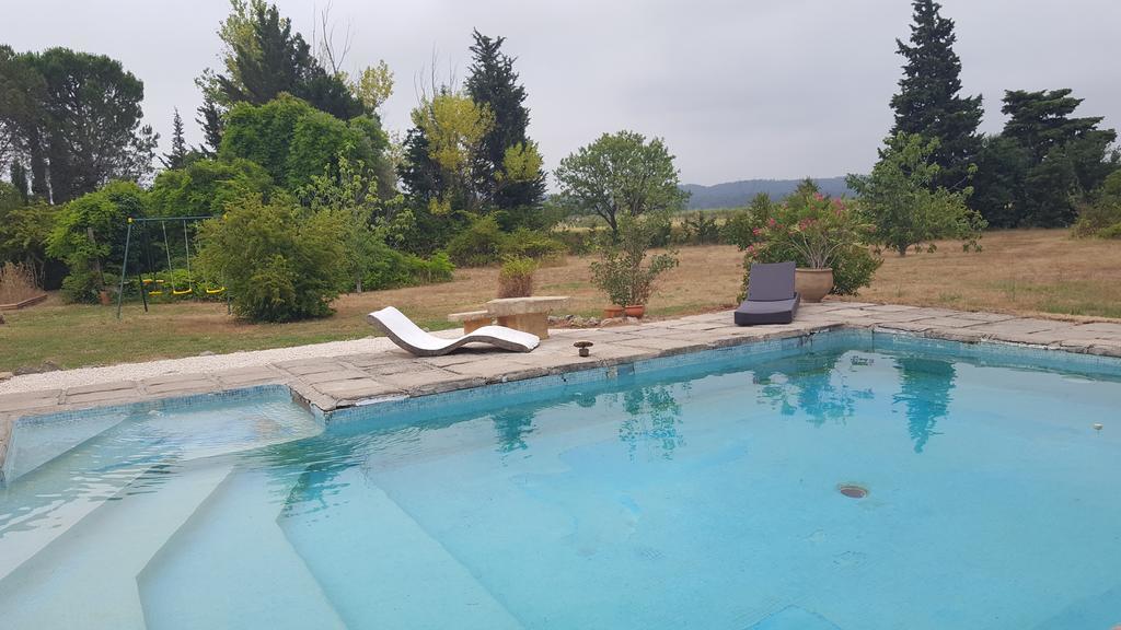 Aux Oliviers Hotel Homps  Exterior foto